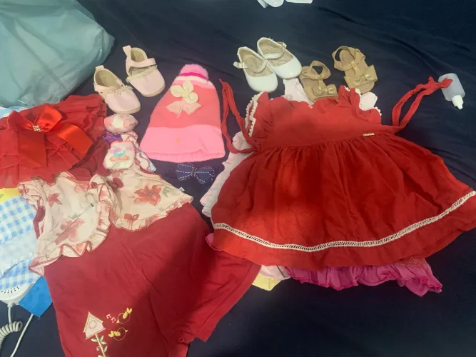 Doação roupas bebê menina