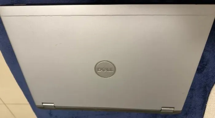 Notebook Dell Vostro 3360, processador Intel Core i5-3337U 1.8GHz, 8GB RAM, SSD 120GB