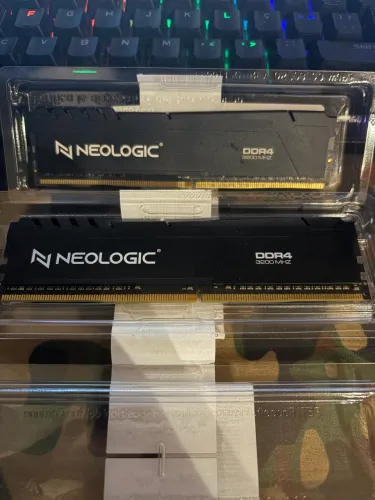 Memória RAM NEOLOGIC 16GB (2x8GB) DDR4 Vendo kit com 2 pentes de memória RAM NEOLOGIC,