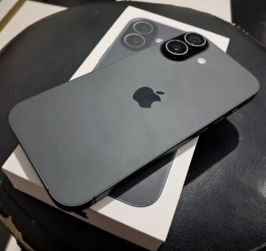 Iphone 17 256 gigas | 100% de bateria | Está na garantia Apple até 05/2027