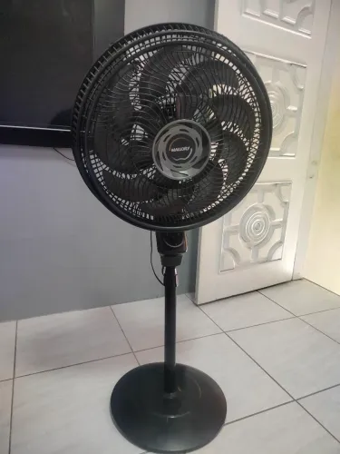 Ventilador Mallory 15 hélices e controle remoto