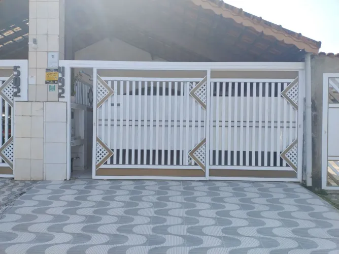 Alugo casa temporada Praia Grande SP Jardim Imperador.
