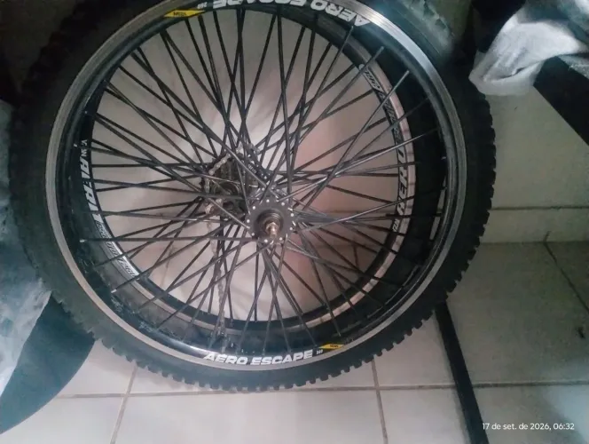 Vendo par de roda aro 26