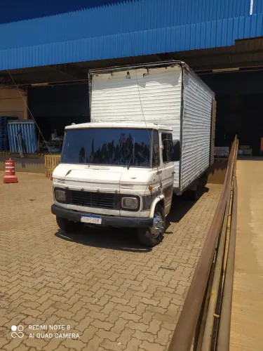 CAMINHÃO MB 608