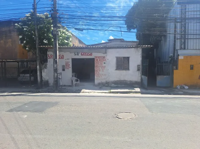 Casa 4 kitnets e 1 ponto comercial