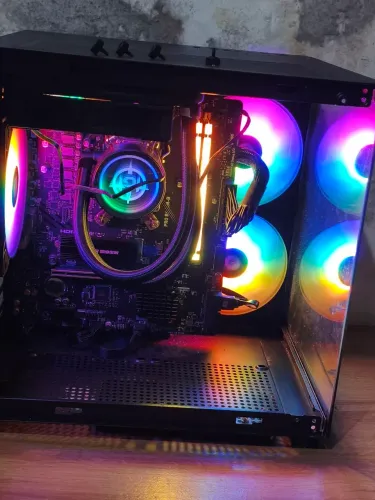 PC Gamer Ryzen 5 8600G + 16GB DDR5 RGB + SSD 512GB + Watercooler + fonte + gabinete | AM5