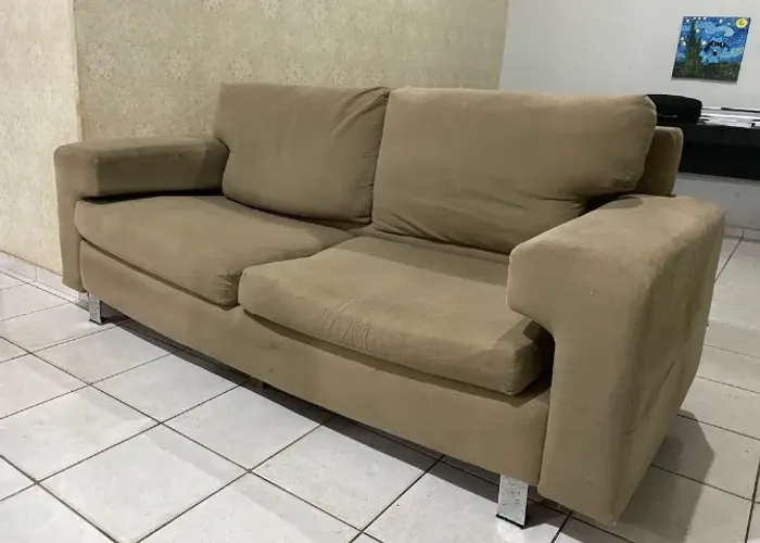 Sofá marrom grande 4 lugares marrom