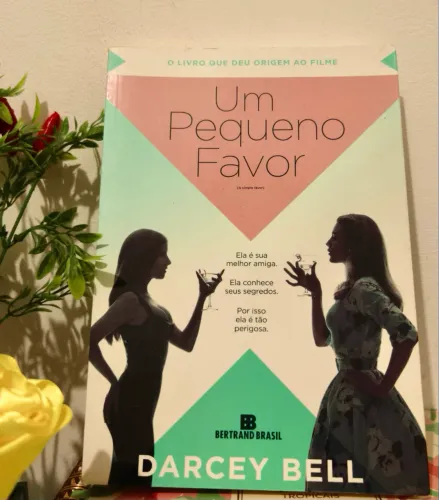 Livro - Um Pequeno Favor