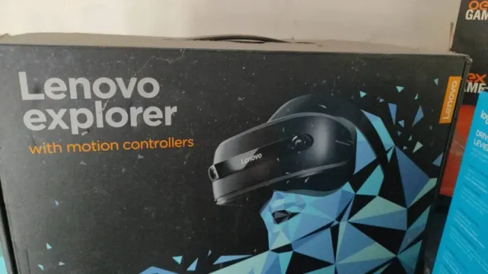 Lenovo Explorer VR com 2 controles e caixa original