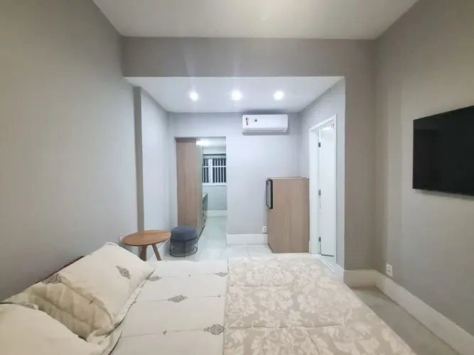 Excelente Apartamento em Copacabana - Domingos Ferreira