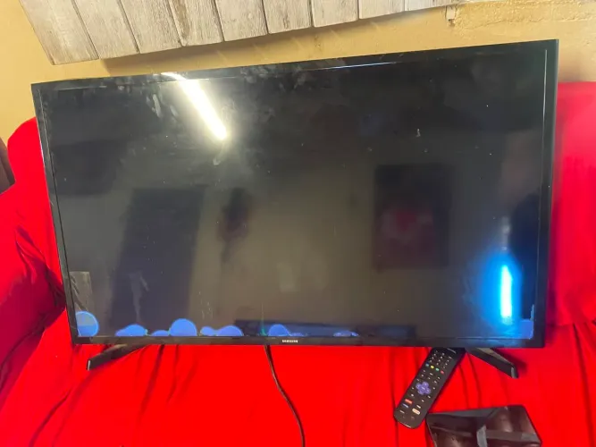 Televisão Samsung com defeito na tela