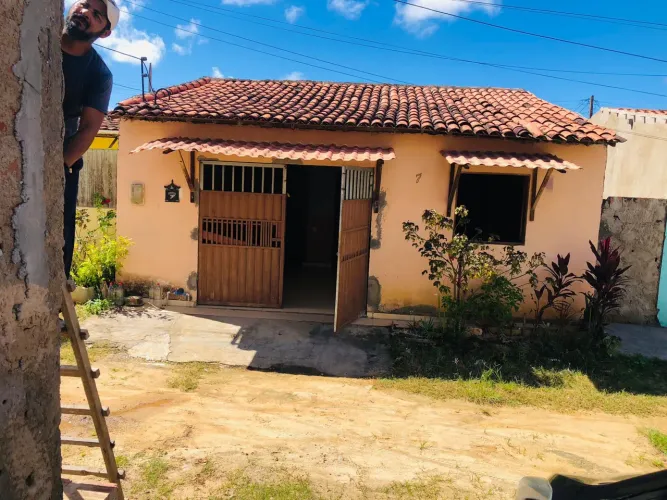 Alugo casa na Barra de Santo Antônio