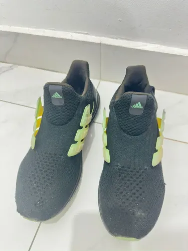  Adidas Ultraboost 5.0 DNA