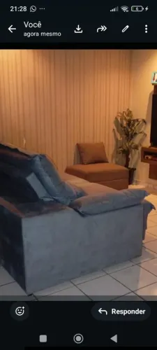 Sofá retrátil seminovo