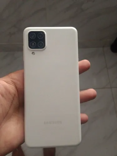 Samsung Galaxy A12 com defeito 