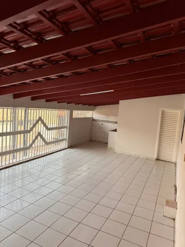 Sobrado com 4 quartos no Bairro Cophamil