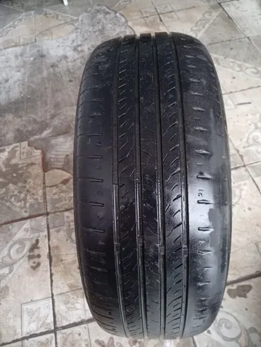 2 Pneus seminovos aro 15.( referência 195/55)