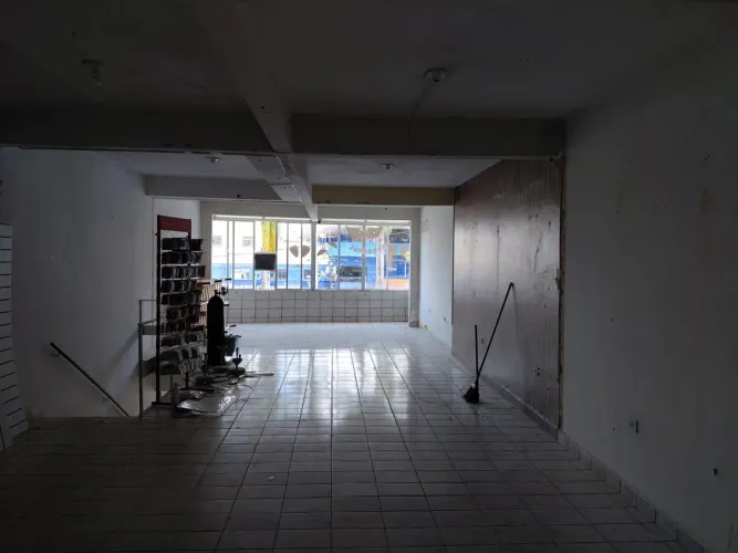 Aluga-se ponto comercial 