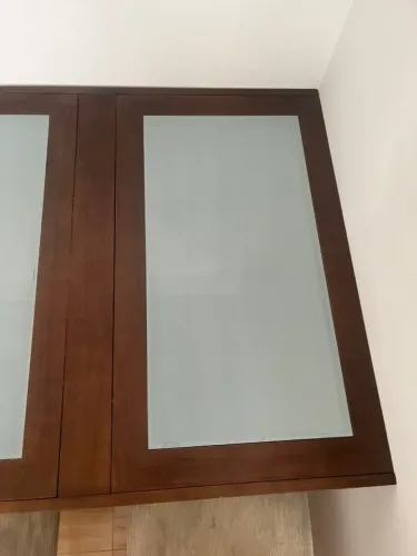 Mesa de jantar 6 a 8 pessoas (mesa extensível/expansível) + 2 cadeiras