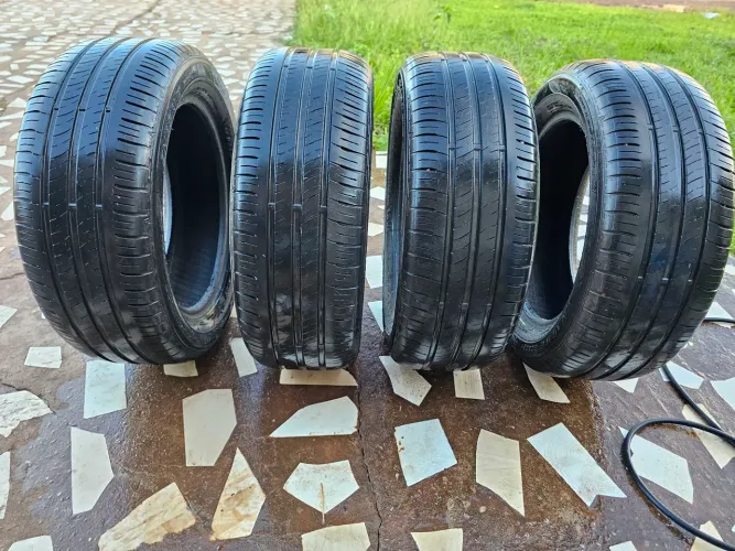 Jogo de 4 Pneus zerados de fábrica marca DUNLOP C300+, Aro 16, 205/55