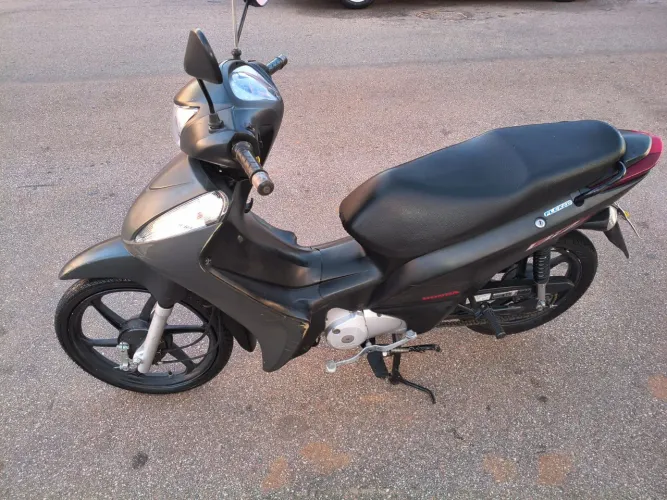 Honda Biz 125 ES
