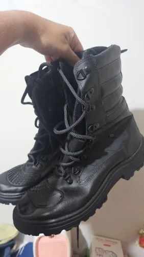 Conturno Tático Militar preto 42