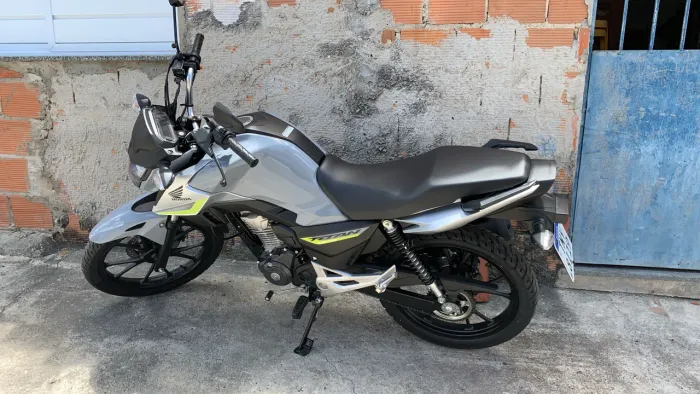 Titan 160 cinza 26/26