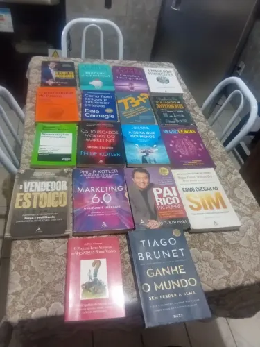 18 livros relacionado a vendas