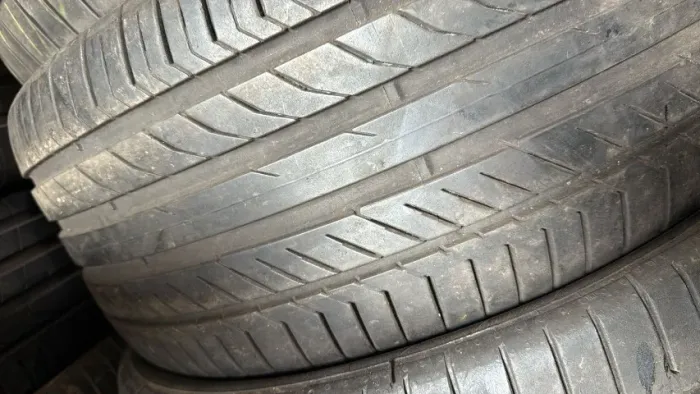 Pneu 255/45/19 a continental 90 % Vida util