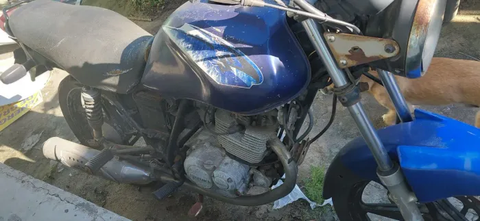 Suzuki apenas pra desmanche tem conversa no valor