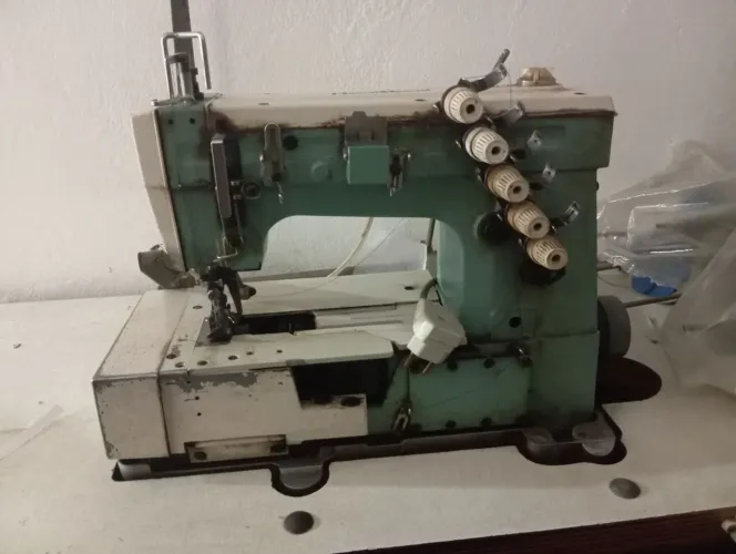 Máquina de costura Galoneira Kansay
