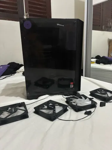 Gabinete Mancer Narok Mid Tower ? 4 Fans RGB