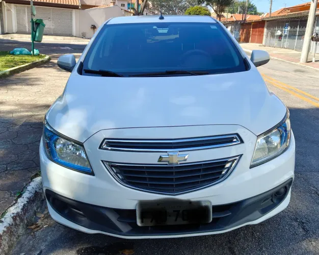 Chevrolet Onix Hatch LT 1.4 8V Flex Power Mec. 4P 2015