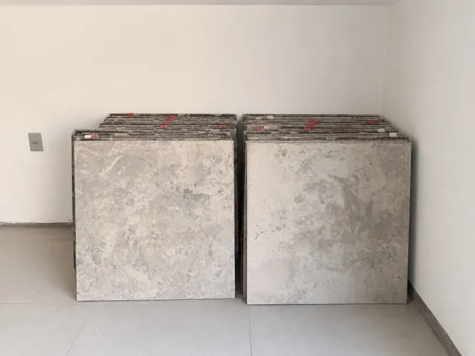 Porcelanato Porto Belo tamanho 80 x 80