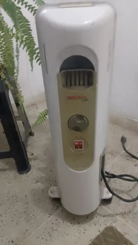 Aquecedor a óleo mundial LINE. 