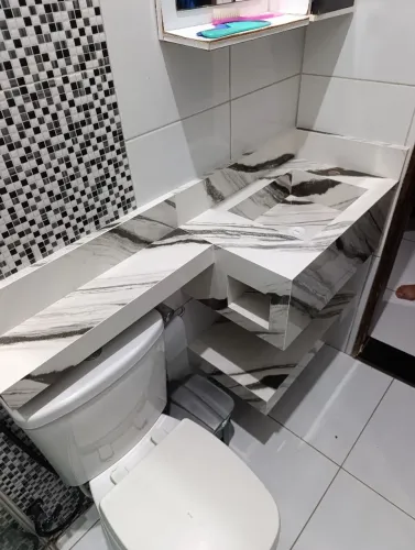 Pias, lavabos, nichos em porcelanato