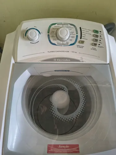 Máquina de lavar roupa . Eletrolux 10 kg