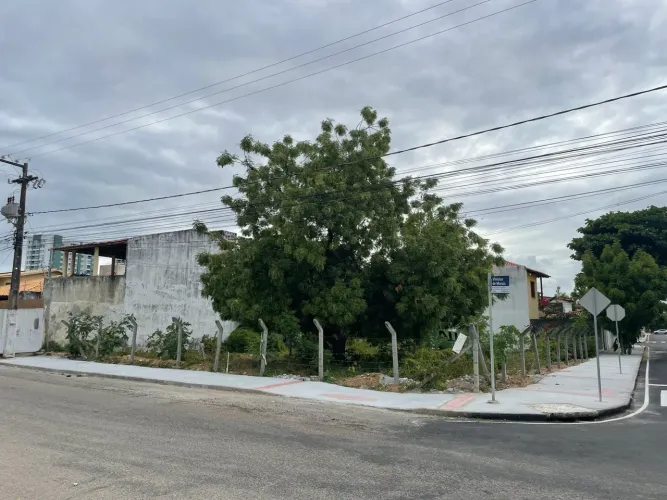 ALUGA-SE TERRENO COMERCIAL DE ESQUINA - ATALAIA, ARACAJU/SE