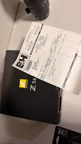 Nikon Z5Ii corpo apenas usada 1.400clikcs