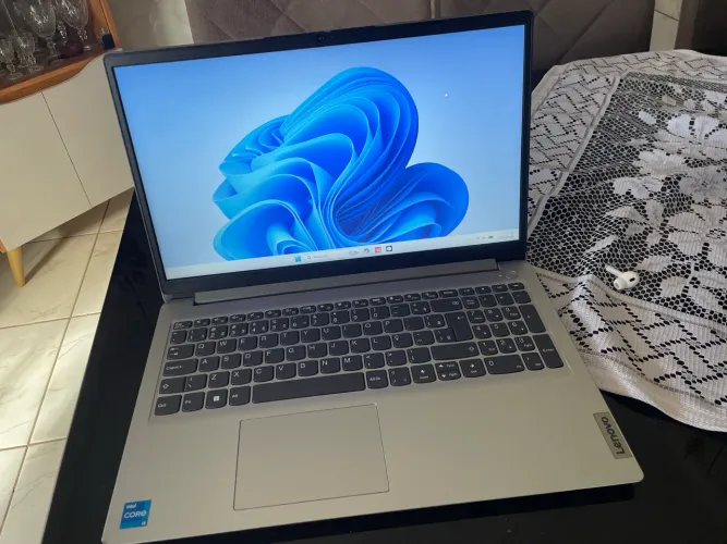 Lenovo IdeaPad 1, Intel Core i5-1235U