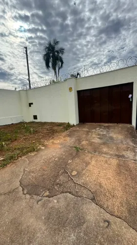 CASA 3/4 - AVENIDA EPIACAUBA, CASA 01, QD 27, LT 17 - JARDIM HELVÉCIA - APARECIDA DE GOIÂN