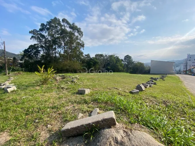 Terreno de 1.500m² no Pantanal