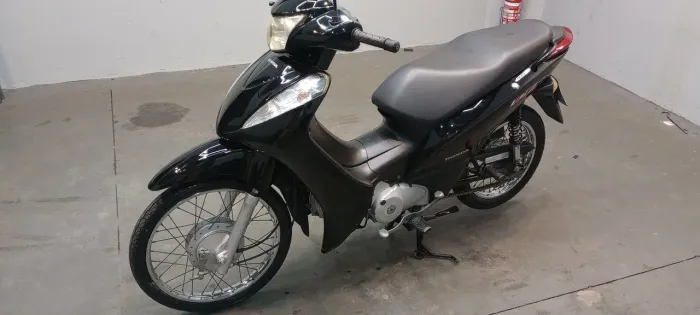 Honda biz 2014 com partida elétrica e pedal, dividimos no cartão de crédito