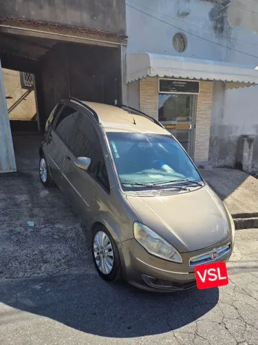 Fiat Idea Essence 1.6 Flex 16V 5P 2014