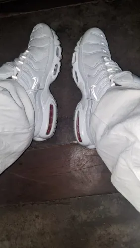 Air max tn tree white