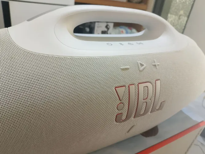 JBL Boombox 4 na cor branca Original 