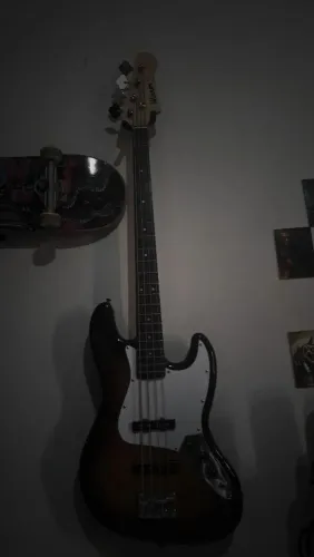 Contrabaixo Winner modelo Jazz Bass