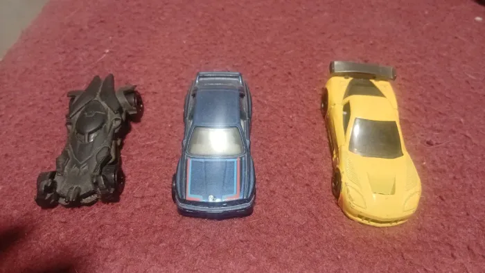 Lote 3 Hot Wheels Batmóvel Batman + BMW + Corvette C6.R - Usados