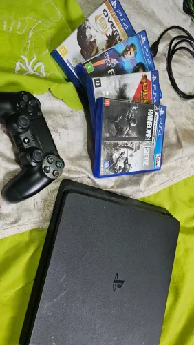 Ps4 Slim 1TB + 4 Jogos Mídias Físicas