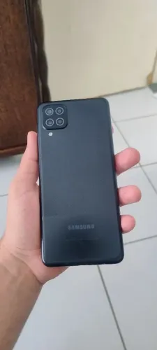 Samsung A12 usado